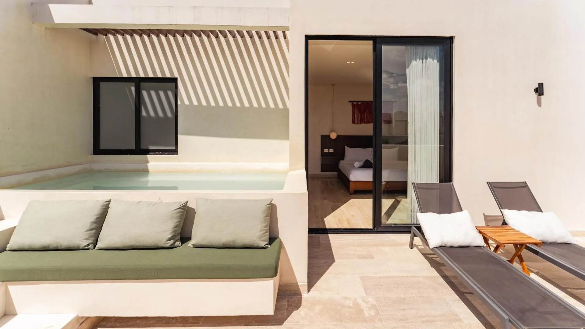 Sleek Penthouse Escape With Rooftop Pool 0*, Tulum Mexiko